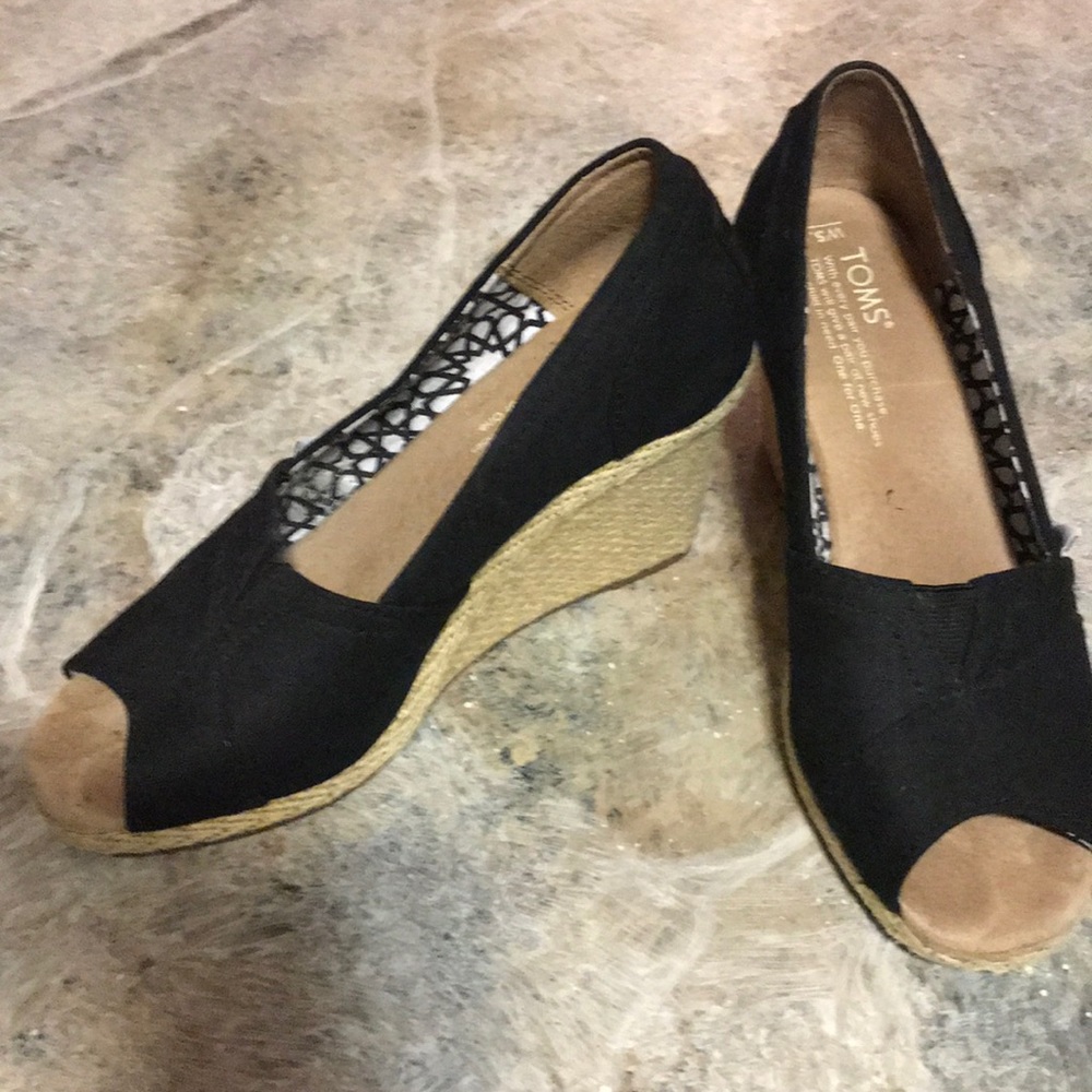 Toms Black Canvas Wedges 5.5
